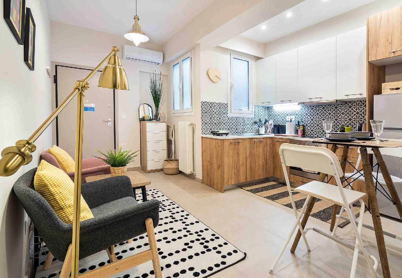 Apartment in Athens - Romantic & Well Decor Shining ☆_Top Location!