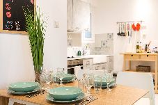 Apartment in Athens - Mpeles 6