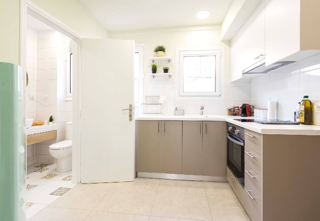 Apartment in Athens - 1BR Apt in Petralona | 15' to Acropolis | By Metro