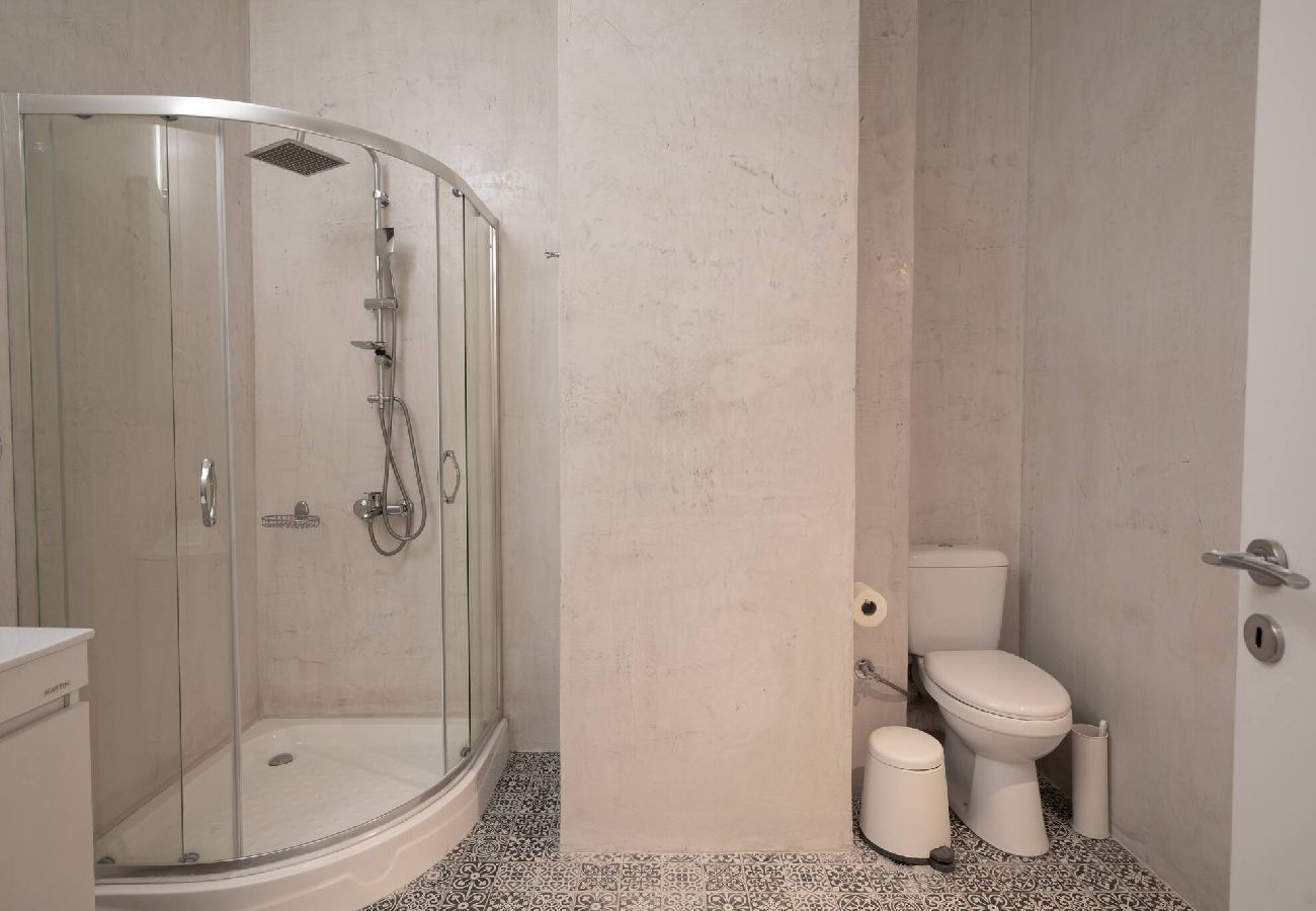 Apartment in Athens - Exclusive Apt In The ♥ Of Athens'_2BD+2 Bathrooms 