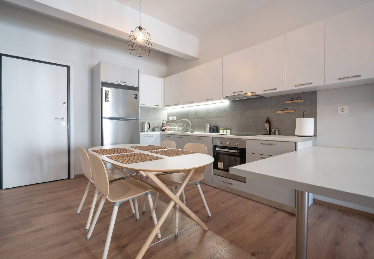 Apartment in Athens - Exclusive Apt In The ♥ Of Athens'_2BD+2 Bathrooms 