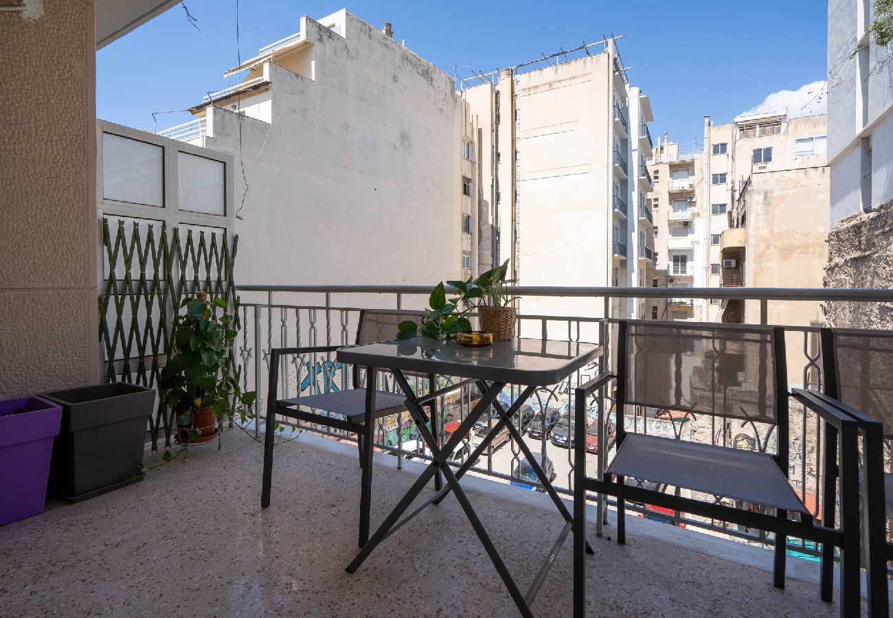 Apartment in Athens - Exclusive Apt In The ♥ Of Athens'_2BD+2 Bathrooms 
