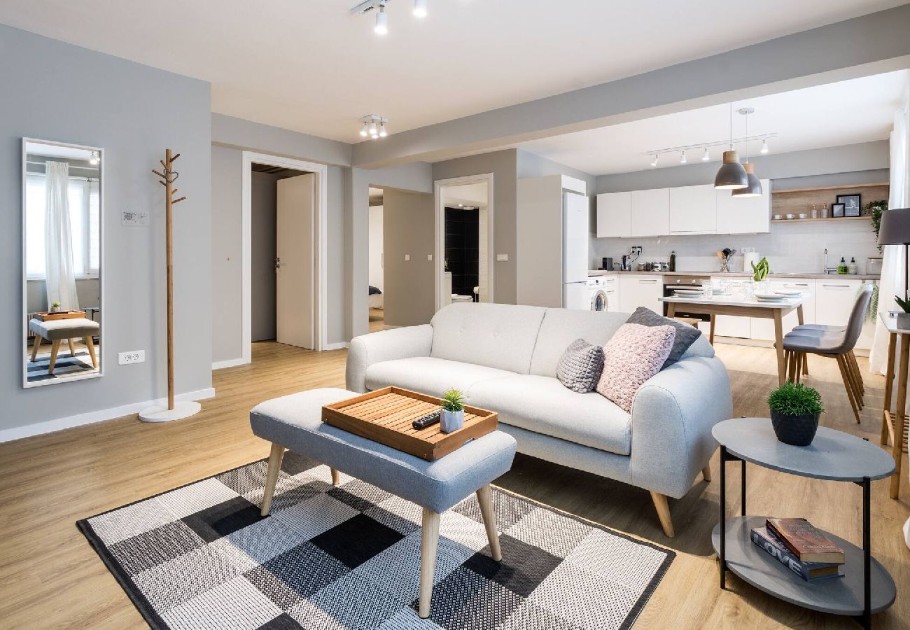 Apartment in Athens - Lycabettus Hidden Gem~King Beds, Quiet & Spacious