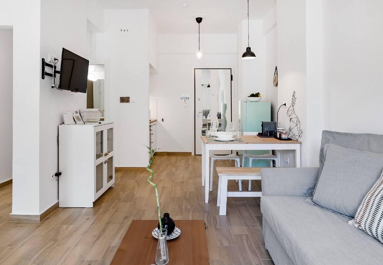 Apartment in Athens - Wide Comfy Studio Apt Centrally Located in Thissio