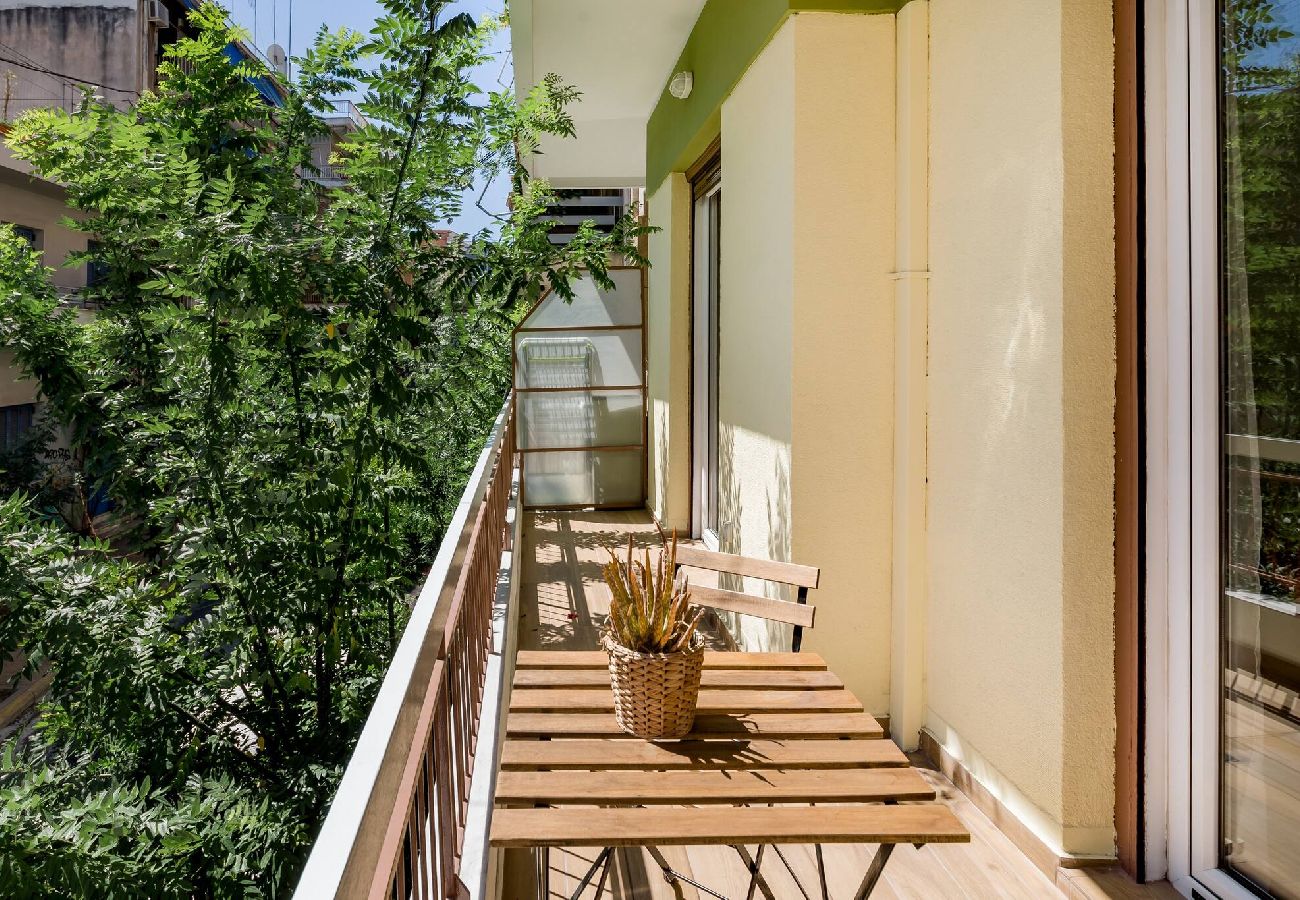 Apartment in Athens - Wide Comfy Studio Apt Centrally Located in Thissio