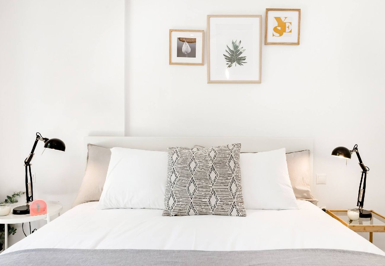 Apartment in Athens - Wide Comfy Studio Apt Centrally Located in Thissio
