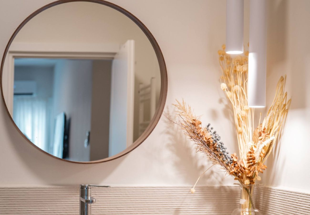 Apartment in Athens - Adela's Apartment | BR & LR Next to Metro