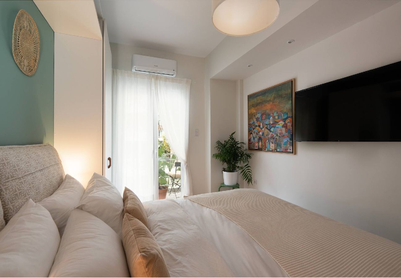 Apartment in Athens - Adela's Apartment | BR & LR Next to Metro