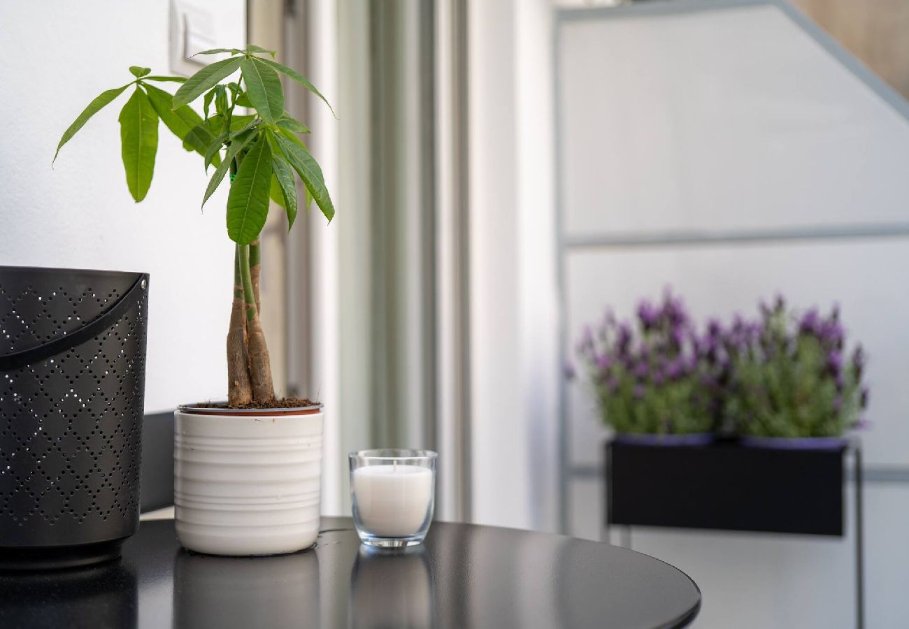 Apartment in Athens - Adela's Apartment | BR & LR Next to Metro