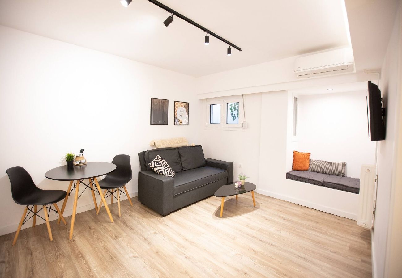 Apartment in Athens - 1BR In Plaka | Rooftop Access w/ Acropolis View
