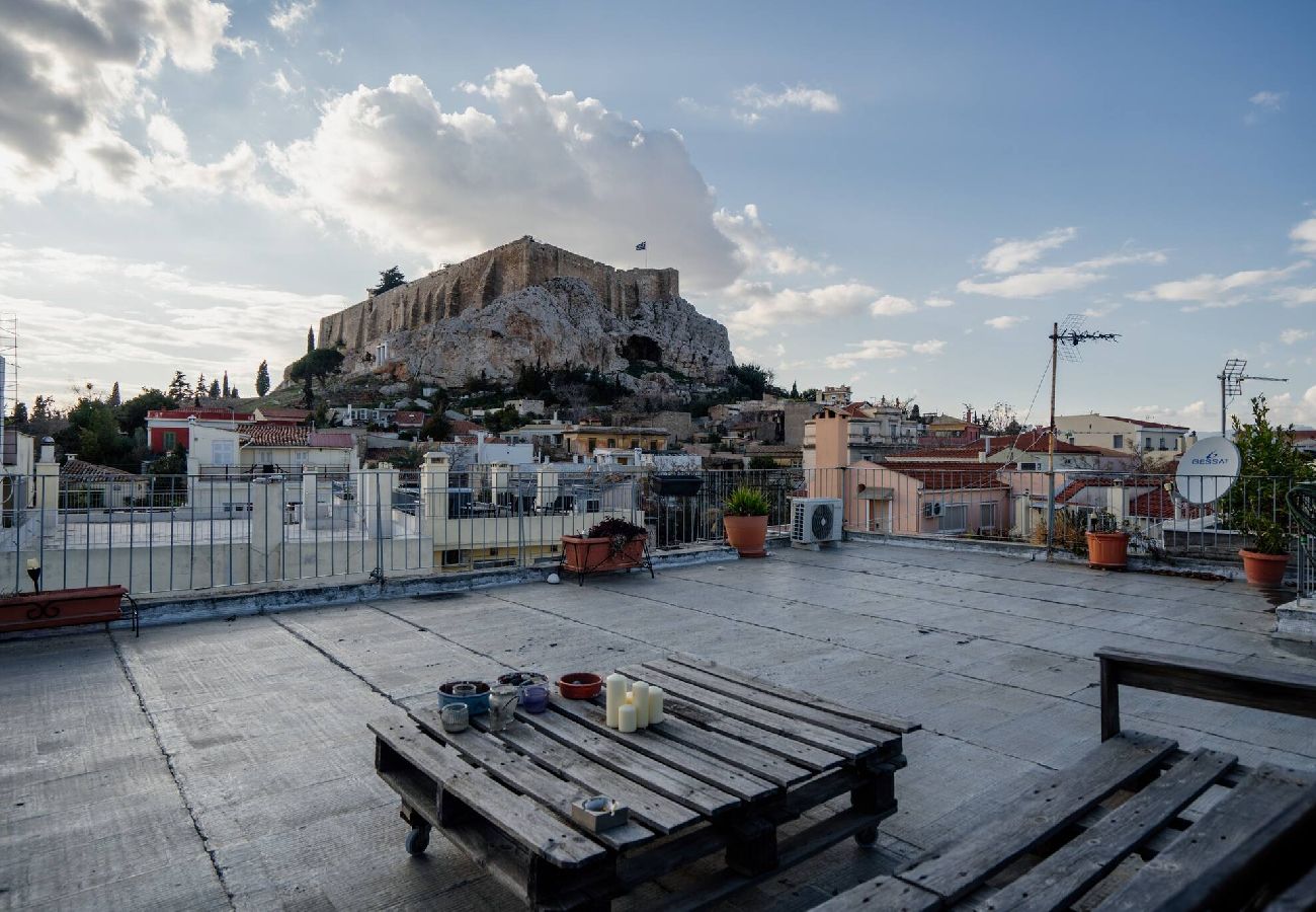 Apartment in Athens - 1BR In Plaka | Rooftop Access w/ Acropolis View