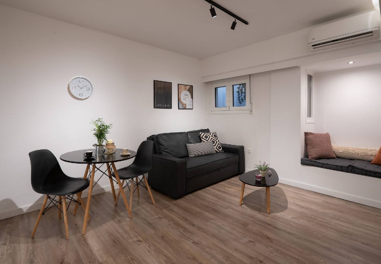Apartment in Athens - 1BR In Plaka | Rooftop Access w/ Acropolis View