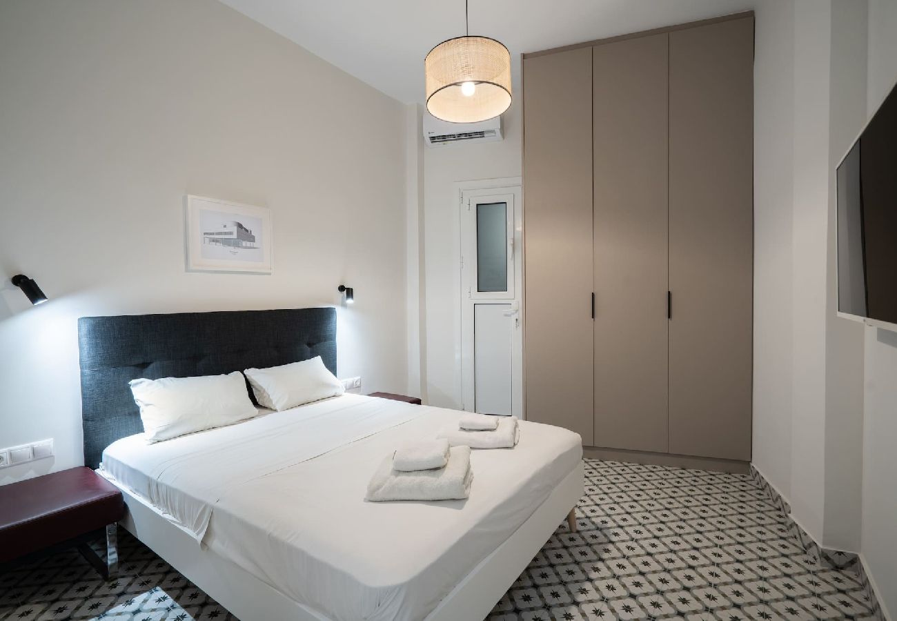 Apartment in Athens - Urban Escape: Exarcheia Remodel