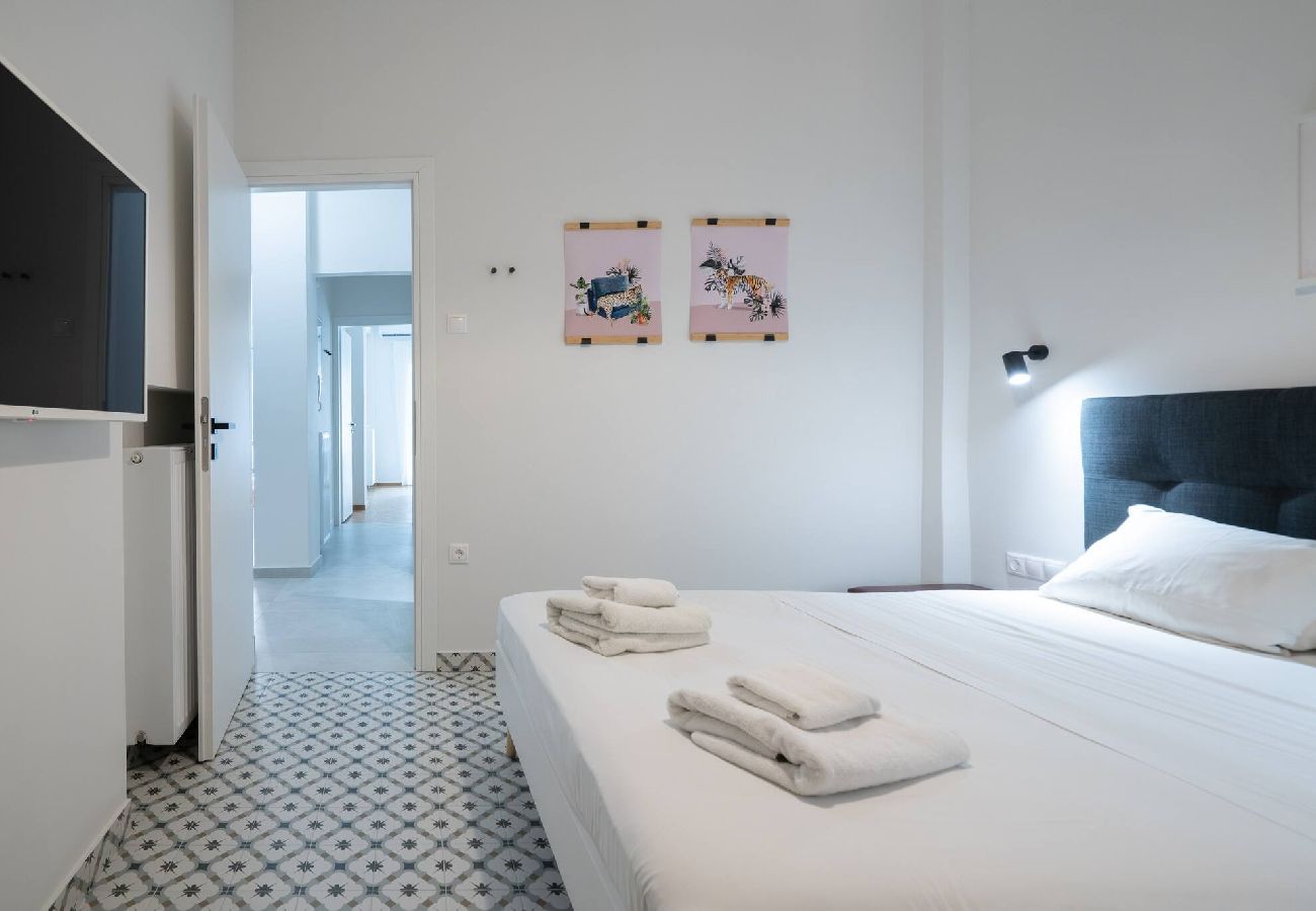 Apartment in Athens - Urban Escape: Exarcheia Remodel