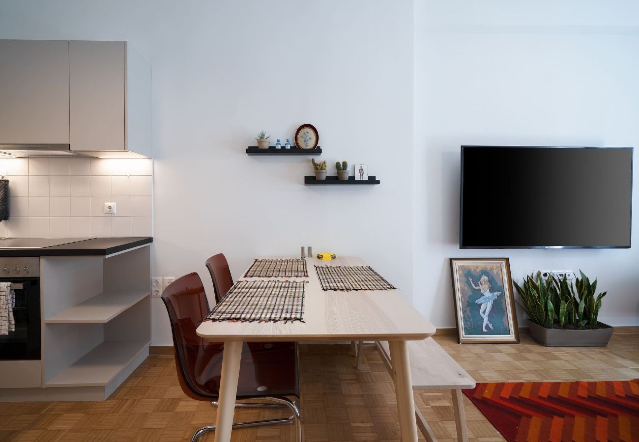 Apartment in Athens - Urban Escape: Exarcheia Remodel