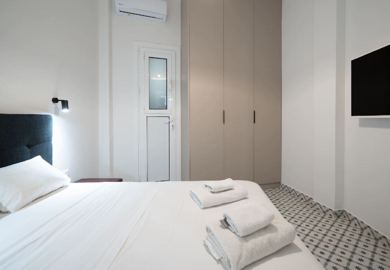 Apartment in Athens - Urban Escape: Exarcheia Remodel