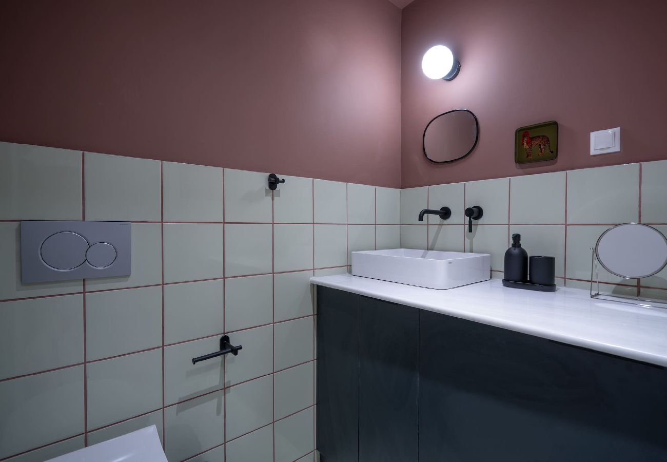 Apartment in Athens - Urban Escape: Exarcheia Remodel