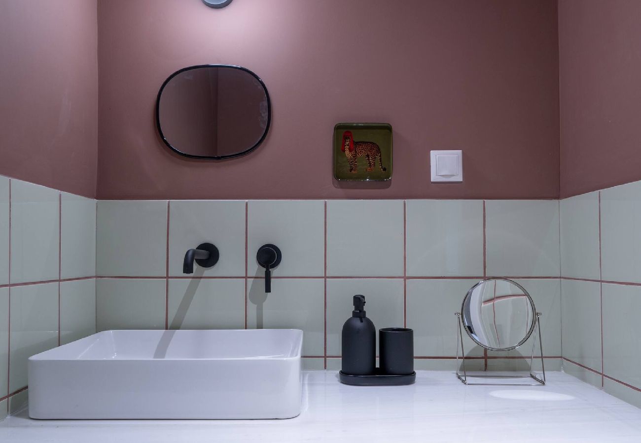 Apartment in Athens - Urban Escape: Exarcheia Remodel