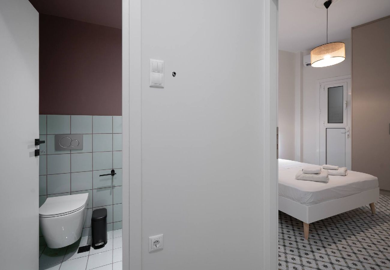 Apartment in Athens - Urban Escape: Exarcheia Remodel