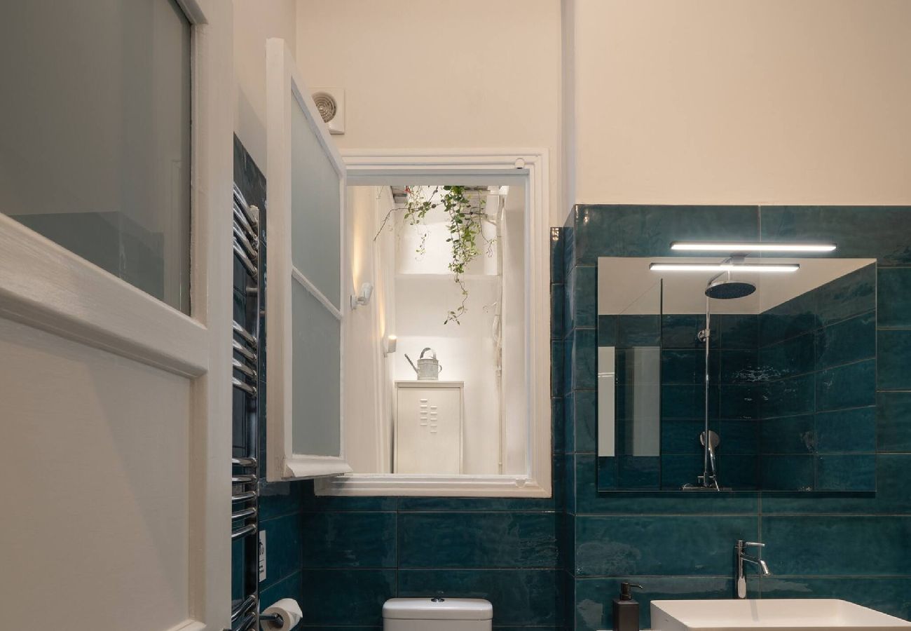 Apartment in Athens - Ebullience - Stylish & Chic Athens Apartment 