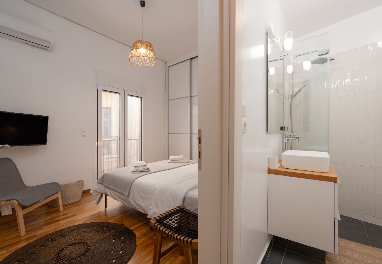 Apartment in Athens - Lovely 1BR Spacious Apt | Near Metro & Acropolis