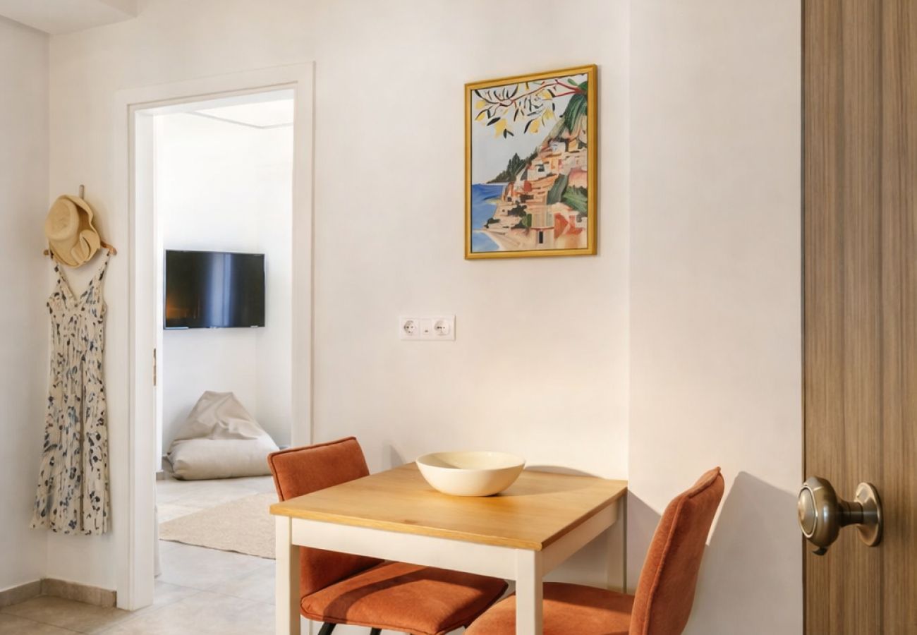 Apartment in Athens - Lovely 1BR Spacious Apt | Near Metro & Acropolis