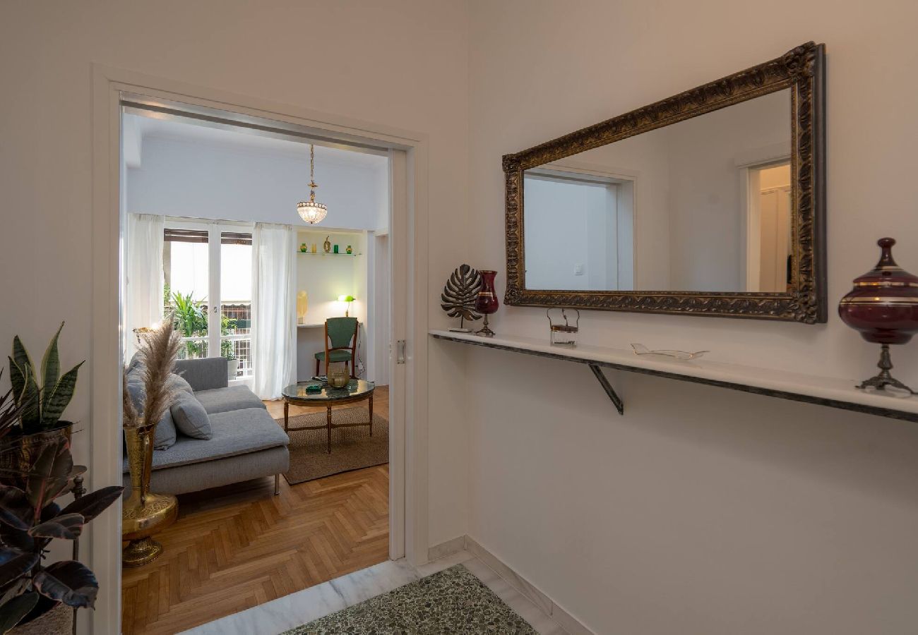 Apartment in Athens - 2BR Vintage & Artistic Retreat in Athens heart