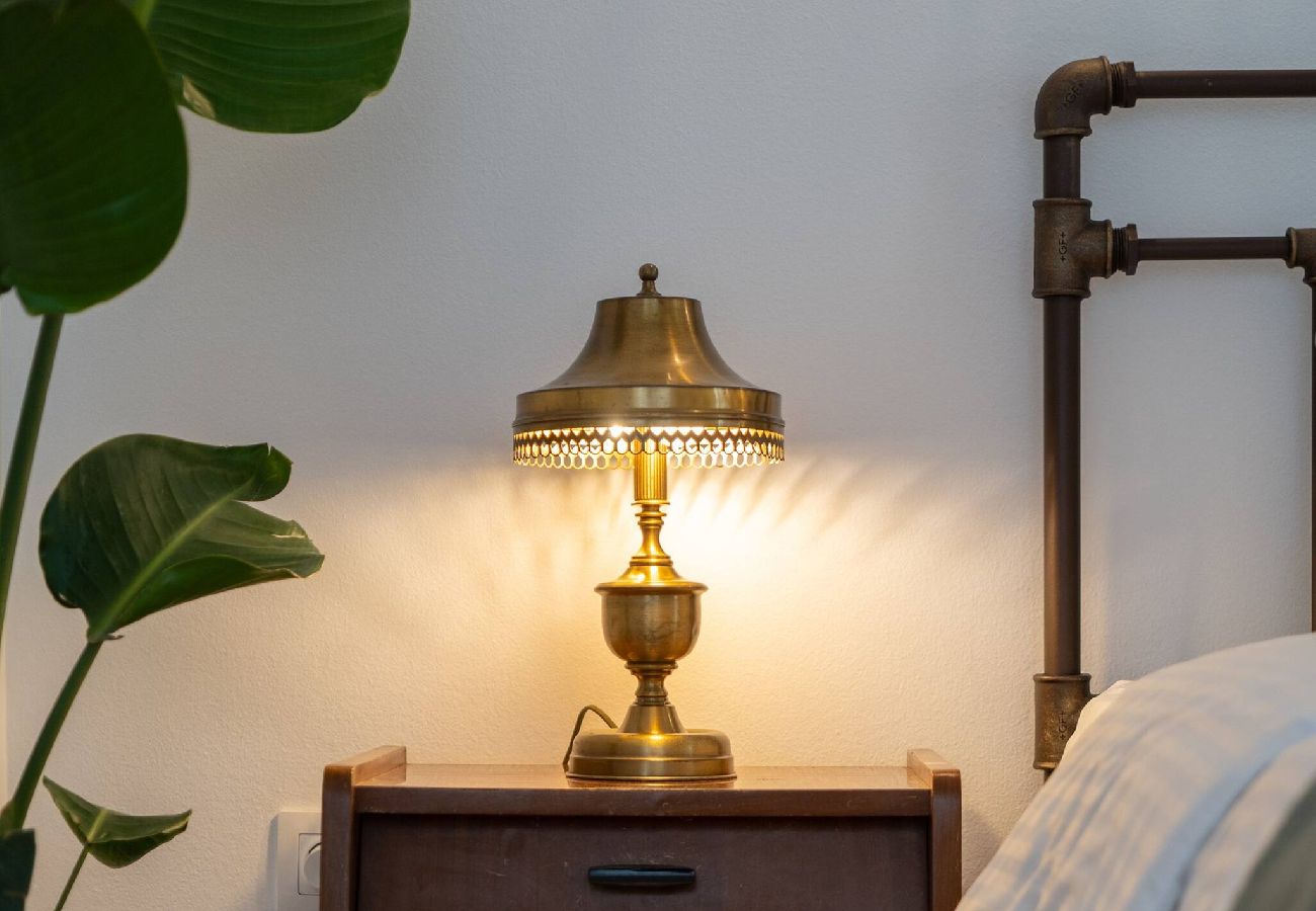 Apartment in Athens - 2BR Vintage & Artistic Retreat in Athens heart