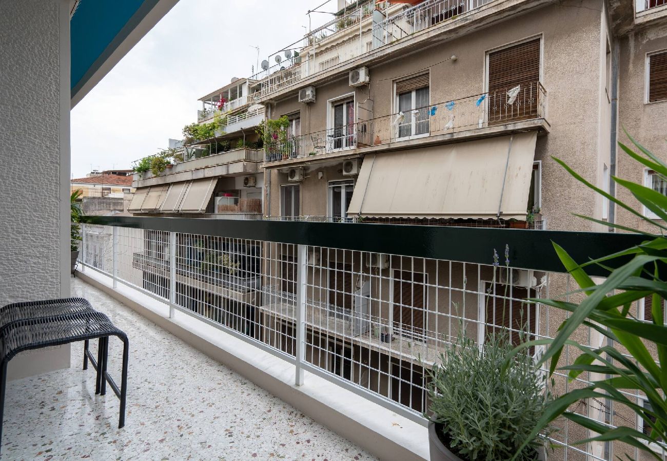 Apartment in Athens - 2BR Vintage & Artistic Retreat in Athens heart