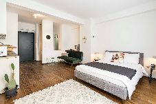 Studio in Athens - Miltiadou 21- LEFT