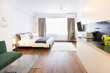 Studio in Athens - Miltiadou 21- LEFT