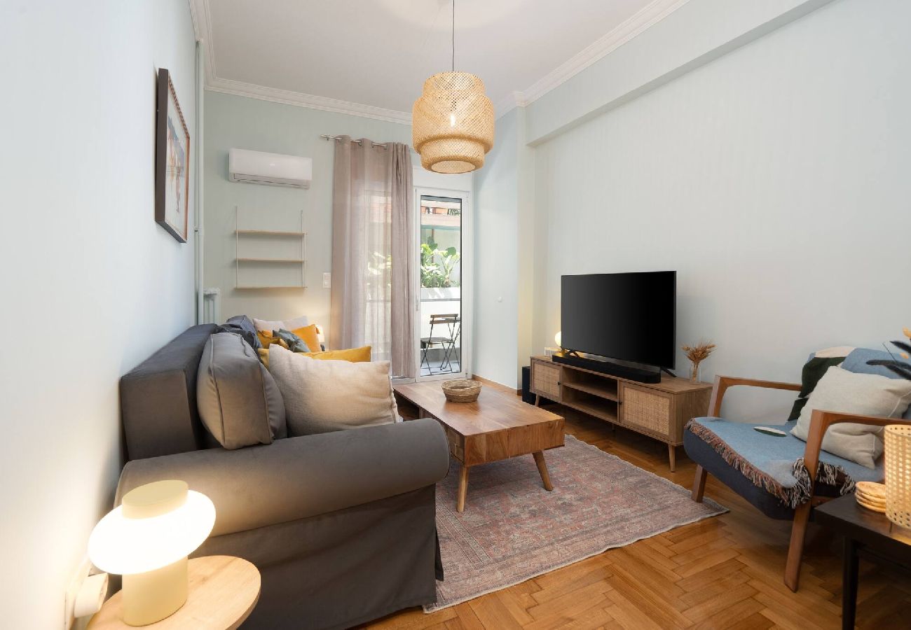 Apartment in Athens - 1BR Artistic Apt Near Metro and Lycabettus Hill