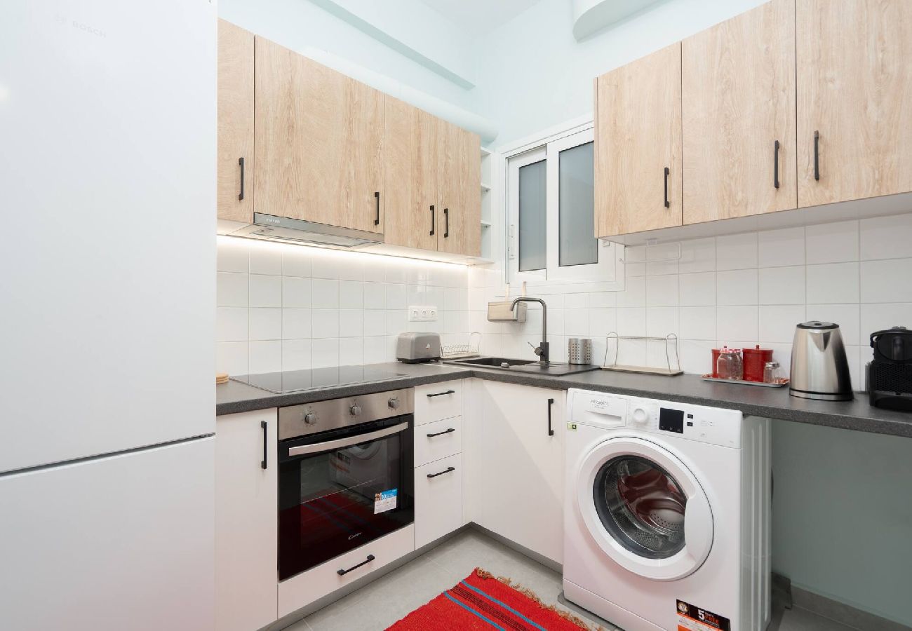 Apartment in Athens - 1BR Artistic Apt Near Metro and Lycabettus Hill
