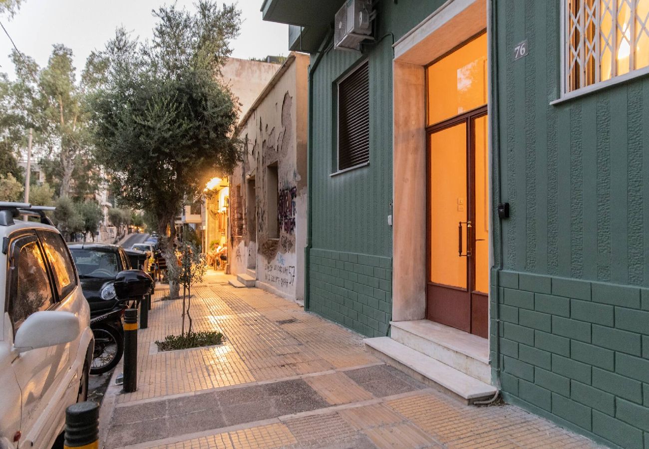 Apartment in Athens - Lia & John 2BR amazing apartment 