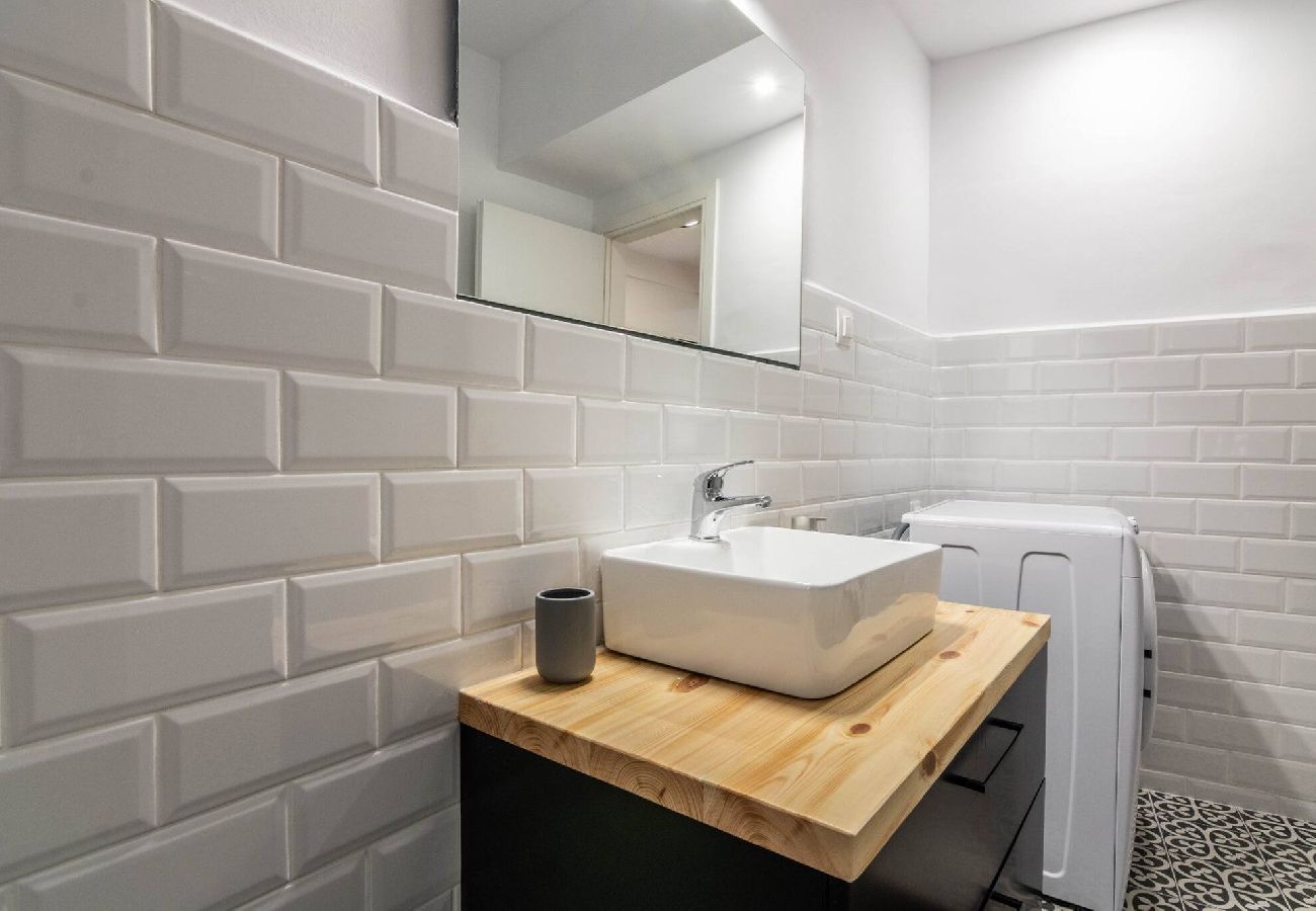 Apartment in Athens - Garden of Eden in Neos Kosmos | Near Metro