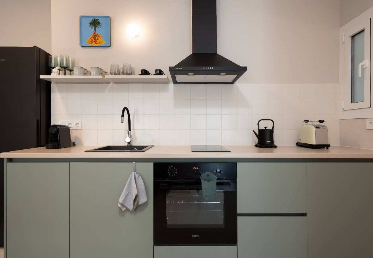 Apartment in Athens - Metro Living: 1-BR Modern Haven