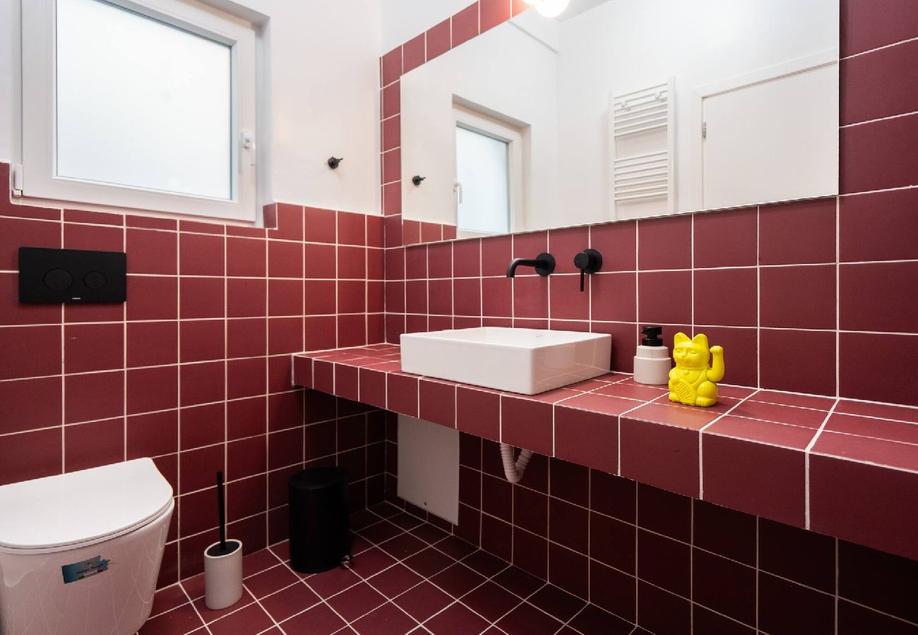 Apartment in Athens - Metro Living: 1-BR Modern Haven