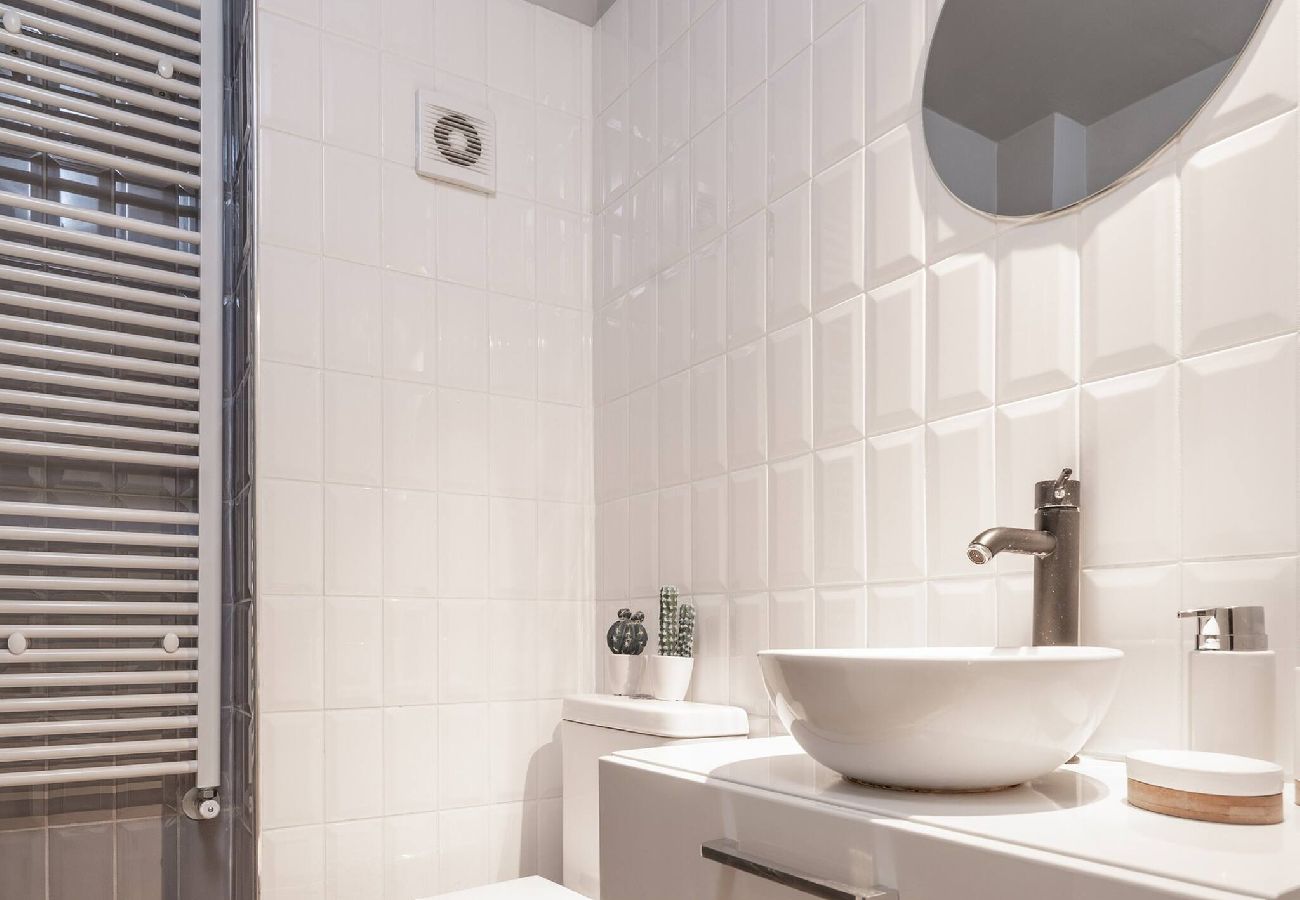 Apartment in Athens - ☆Kalimarmaro 3BD Apt For Max Fun & Comfortability☆