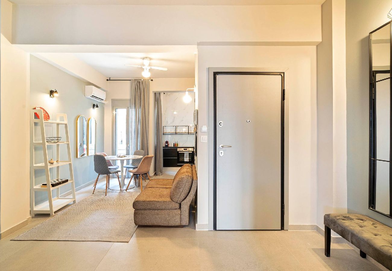 Apartment in Athens - Chic Retreat 2BD + 2 Bathrooms 