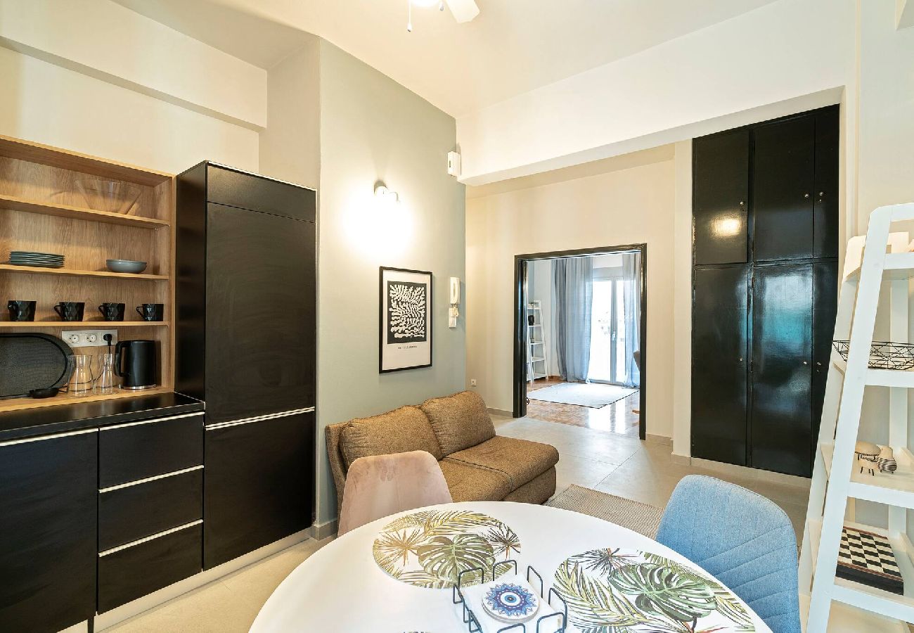 Apartment in Athens - Chic Retreat 2BD + 2 Bathrooms 