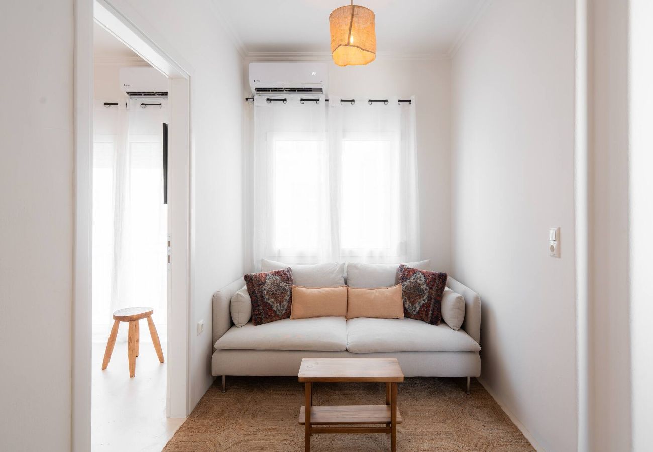 Apartment in Athens - 1BR Minimal Apt | Near Metro & Syntagma