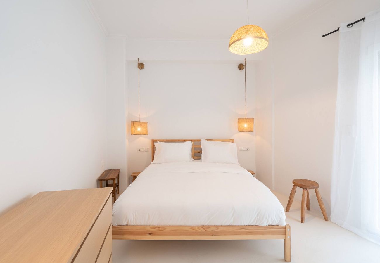 Apartment in Athens - 1BR Minimal Apt | Near Metro & Syntagma