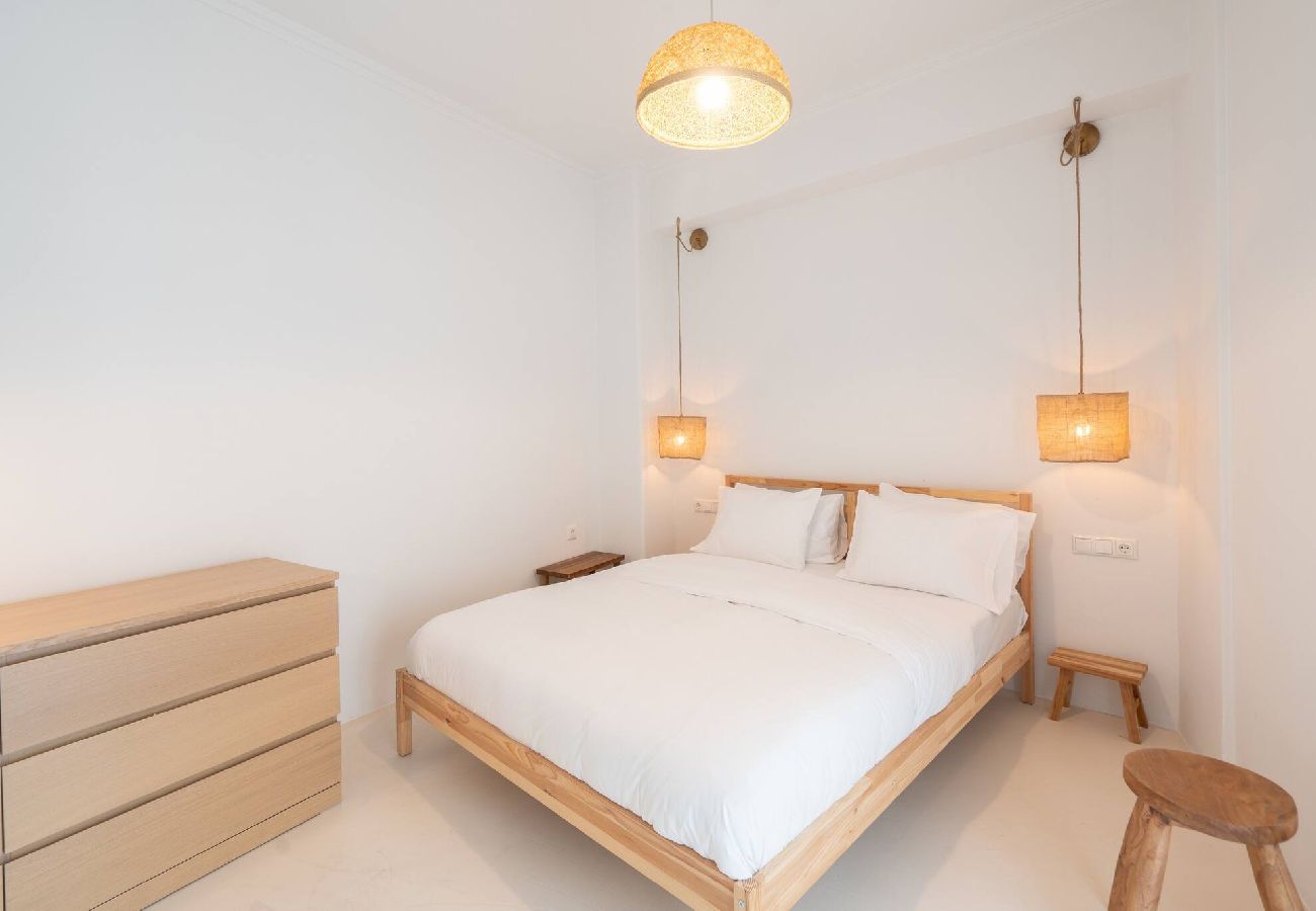 Apartment in Athens - 1BR Minimal Apt | Near Metro & Syntagma