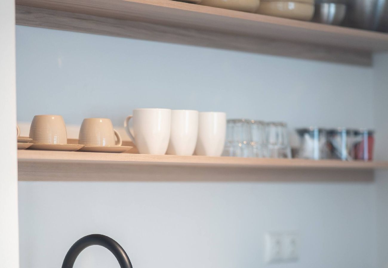Apartment in Athens - 1BR Minimal Apt | Near Metro & Syntagma