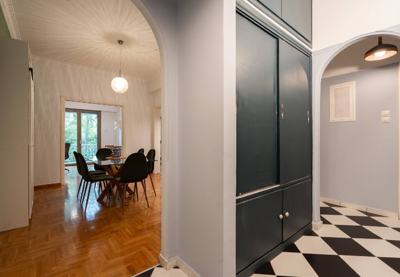 Apartment in Athens - Vibrant Athens Pad-2 Bedrooms 