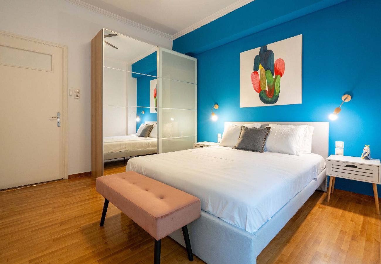 Apartment in Athens - Vibrant Athens Pad-2 Bedrooms 