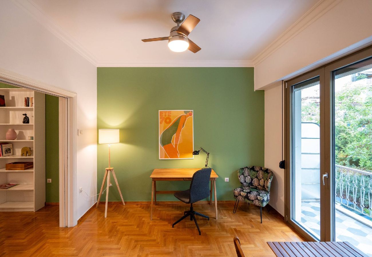 Apartment in Athens - Vibrant Athens Pad-2 Bedrooms 