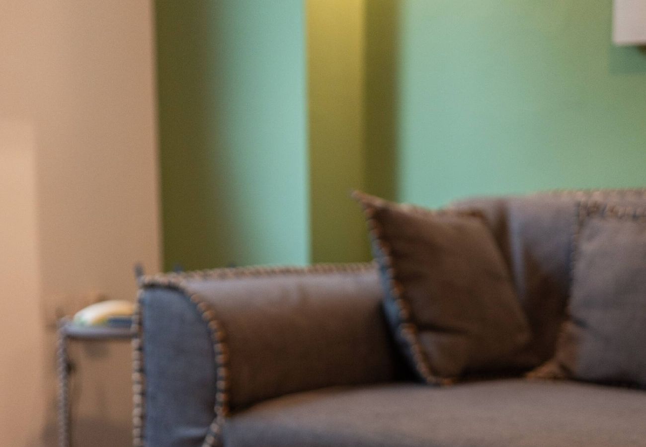 Apartment in Athens - Vibrant Athens Pad-2 Bedrooms 
