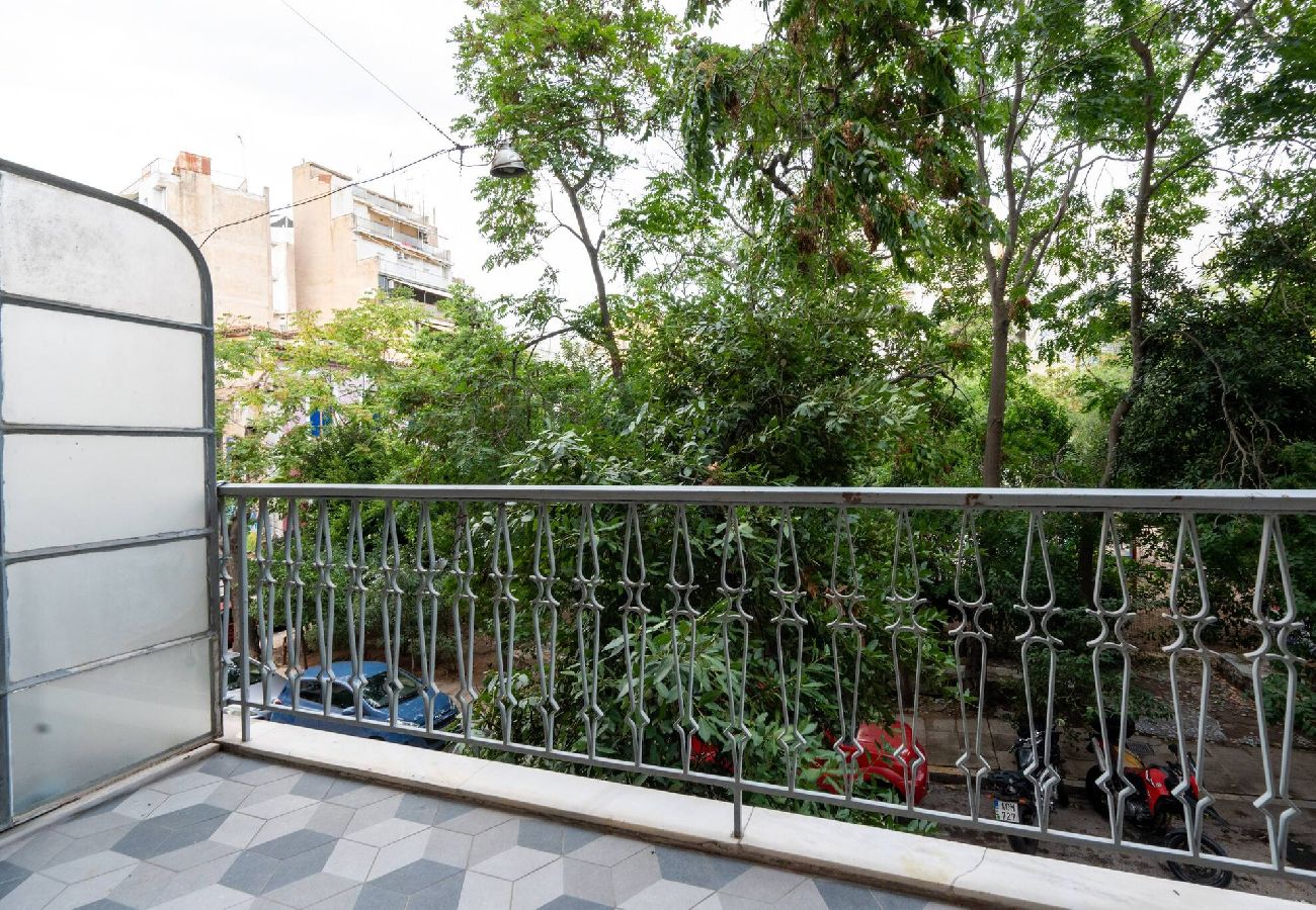 Apartment in Athens - Vibrant Athens Pad-2 Bedrooms 