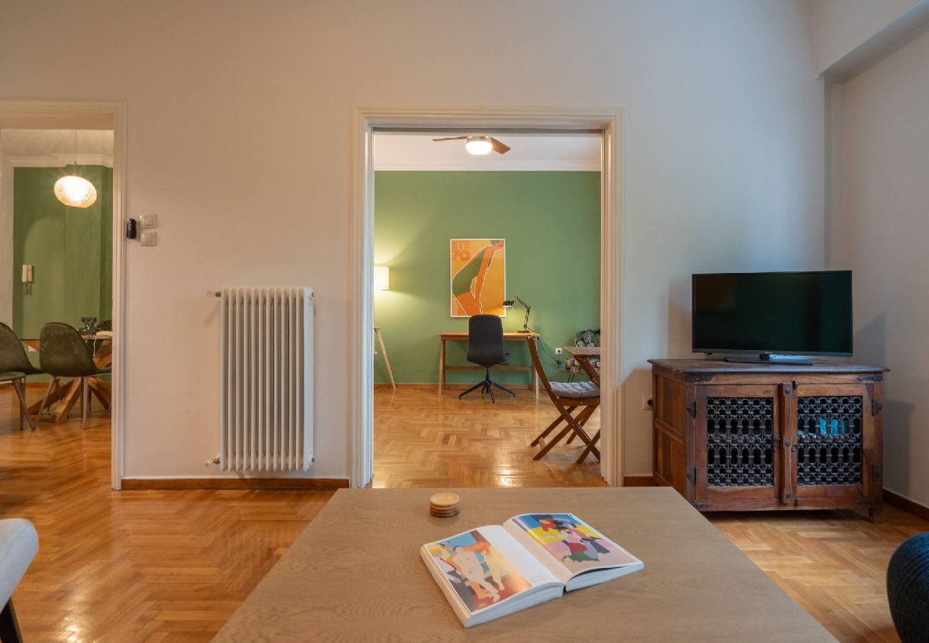 Apartment in Athens - Vibrant Athens Pad-2 Bedrooms 